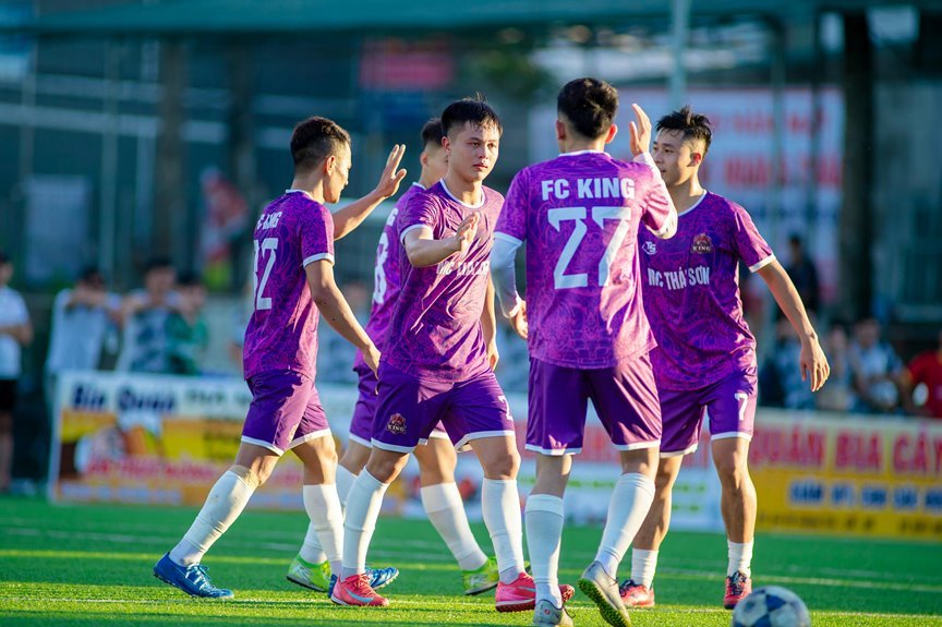 sector competitiveness tracking tool